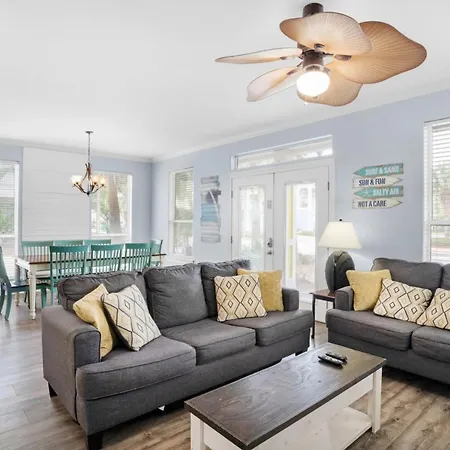 Deja Blue Pool Front Pet Friendly Villa